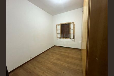 Casa à venda com 320m², 4 quartos e 5 vagas