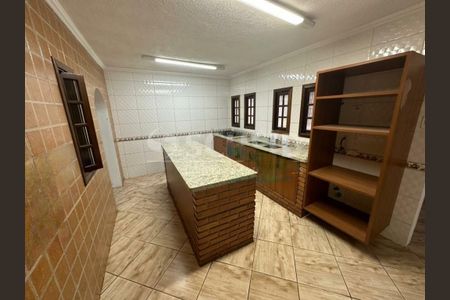 Casa à venda com 4 quartos, 320m² em Interlagos, São Paulo
