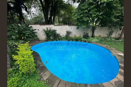 Casa à venda com 320m², 4 quartos e 5 vagas