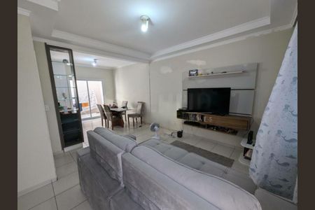 Casa à venda com 3 quartos, 102m² em Jardim Santa Cruz (Campo Grande), São Paulo