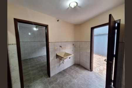 Casa à venda com 3 quartos, 189m² em Vila Campo Grande, São Paulo
