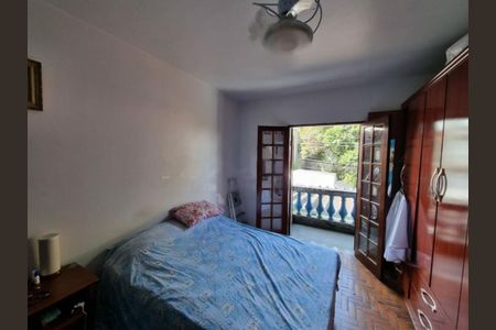 Casa à venda com 4 quartos, 200m² em Vila Sao Pedro, São Paulo
