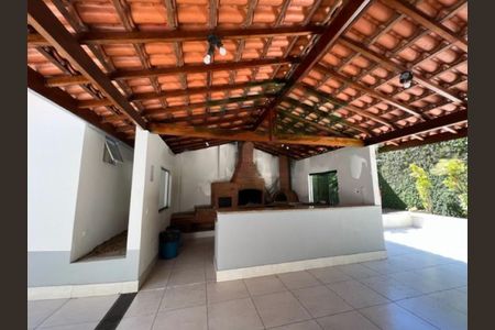 Apartamento à venda com 72m², 2 quartos e 1 vaga