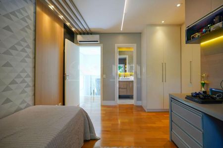 Casa à venda com 260m², 4 quartos e 3 vagas