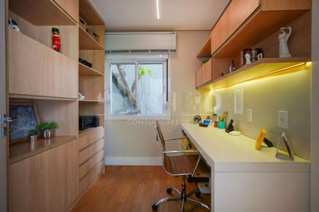 Casa à venda com 4 quartos, 260m² em Vila Nova Caledonia, São Paulo