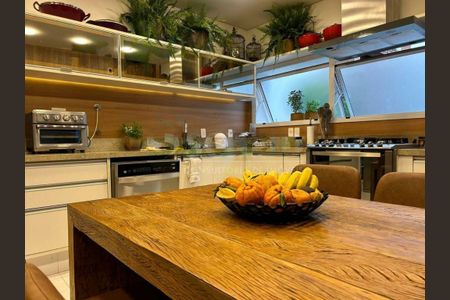 Casa à venda com 399m², 4 quartos e 5 vagas