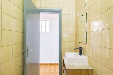 Casa de condomínio à venda com 98m², 2 quartos e sem vaga Casa de condomínio à venda com 98m², 2 quartos e sem vagaBanheiro