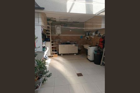 Casa à venda com 3 quartos, 140m² em Vila Isa, São Paulo