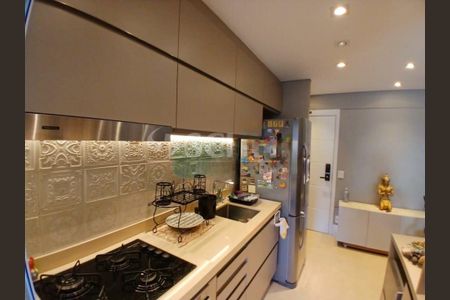 Apartamento à venda com 68m², 2 quartos e 1 vaga