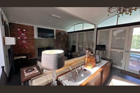 Casa à venda com 2 quartos, 270m² em Jardim Marajoara, São Paulo