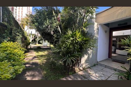 Casa à venda com 2 quartos, 270m² em Jardim Marajoara, São Paulo