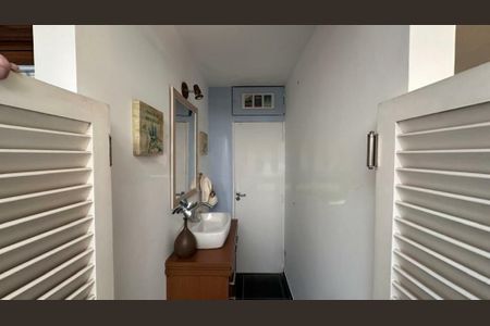 Casa à venda com 2 quartos, 270m² em Jardim Marajoara, São Paulo
