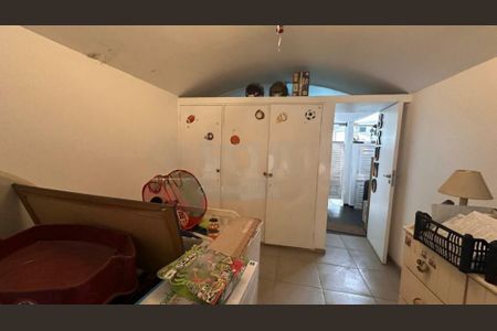 Casa à venda com 2 quartos, 270m² em Jardim Marajoara, São Paulo