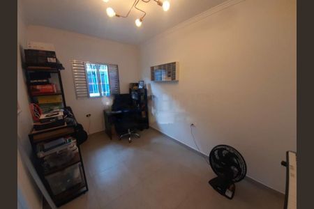 Casa à venda com 3 quartos, 255m² em Vila Romano, São Paulo