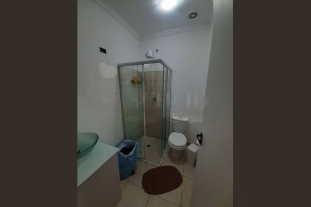 Casa à venda com 3 quartos, 255m² em Vila Romano, São Paulo