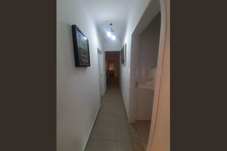 Casa à venda com 3 quartos, 255m² em Vila Romano, São Paulo