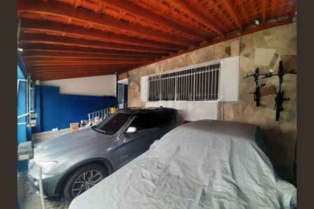 Casa à venda com 255m², 3 quartos e 3 vagas