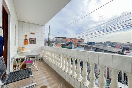 Sacada (Casa 1) de casa à venda com 3 quartos, 120m² em Vila Yolanda, Osasco