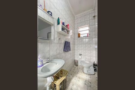 Casa à venda com 120m², 3 quartos e 2 vagas Casa à venda com 120m², 3 quartos e 2 vagasBanheiro da Suíte (Casa 1)
