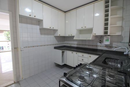Casa de condomínio à venda com 112m², 2 quartos e 1 vaga Casa de condomínio à venda com 112m², 2 quartos e 1 vagaCozinha
