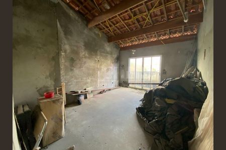 Casa à venda com 385m², 4 quartos e 2 vagas