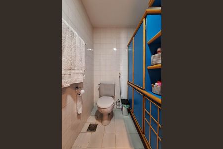 Apartamento à venda com 186m², 3 quartos e 2 vagas Apartamento à venda com 186m², 3 quartos e 2 vagasBanheiro da Suíte 2
