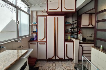 Apartamento à venda com 186m², 3 quartos e 2 vagas Apartamento à venda com 186m², 3 quartos e 2 vagasÁrea de Serviço