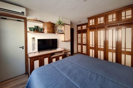 Apartamento à venda com 186m², 3 quartos e 2 vagas Apartamento à venda com 186m², 3 quartos e 2 vagasSuíte 1