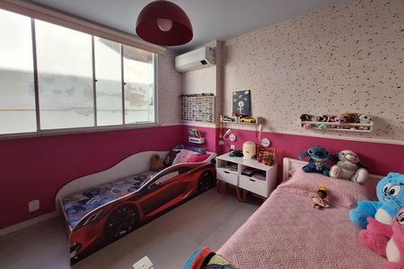 Apartamento à venda com 186m², 3 quartos e 2 vagas Apartamento à venda com 186m², 3 quartos e 2 vagasQuarto 1