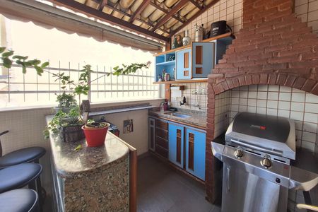 Apartamento à venda com 186m², 3 quartos e 2 vagas Apartamento à venda com 186m², 3 quartos e 2 vagasCobertura