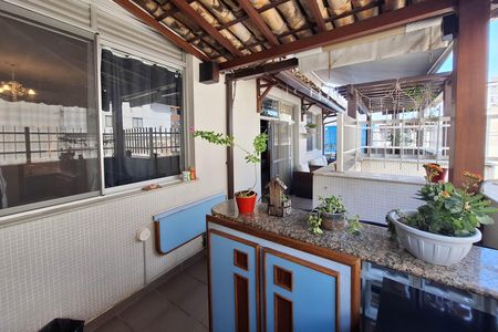 Apartamento à venda com 186m², 3 quartos e 2 vagas Apartamento à venda com 186m², 3 quartos e 2 vagasCobertura