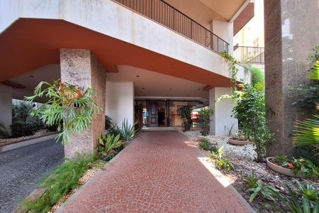 Apartamento à venda com 186m², 3 quartos e 2 vagas Apartamento à venda com 186m², 3 quartos e 2 vagasFachada