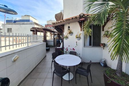 Apartamento à venda com 186m², 3 quartos e 2 vagas Apartamento à venda com 186m², 3 quartos e 2 vagasCobertura