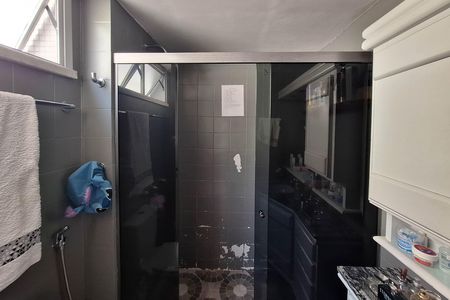 Apartamento à venda com 186m², 3 quartos e 2 vagas Apartamento à venda com 186m², 3 quartos e 2 vagasBanheiro da Suíte 1