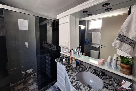 Apartamento à venda com 186m², 3 quartos e 2 vagas Apartamento à venda com 186m², 3 quartos e 2 vagasBanheiro da Suíte 1