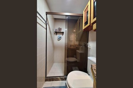 Apartamento à venda com 186m², 3 quartos e 2 vagas Apartamento à venda com 186m², 3 quartos e 2 vagasBanheiro Social