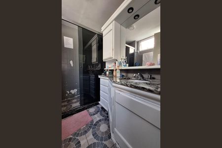 Apartamento à venda com 186m², 3 quartos e 2 vagas Apartamento à venda com 186m², 3 quartos e 2 vagasBanheiro da Suíte 1