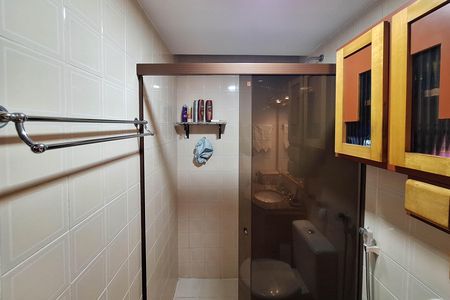 Apartamento à venda com 186m², 3 quartos e 2 vagas Apartamento à venda com 186m², 3 quartos e 2 vagasBanheiro Social