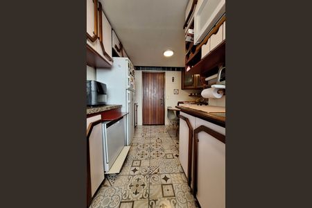 Apartamento à venda com 186m², 3 quartos e 2 vagas Apartamento à venda com 186m², 3 quartos e 2 vagasCozinha