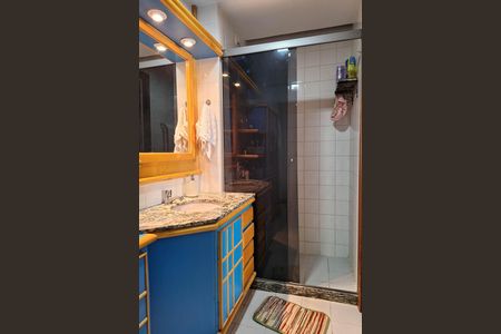 Apartamento à venda com 186m², 3 quartos e 2 vagas Apartamento à venda com 186m², 3 quartos e 2 vagasBanheiro da Suíte 2
