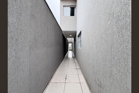 Casa para alugar com 170m², 3 quartos e 3 vagas Casa para alugar com 170m², 3 quartos e 3 vagasCorredor externo