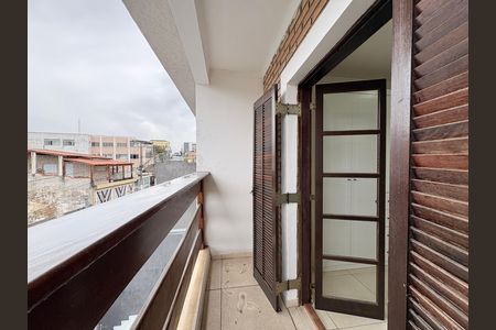 Casa para alugar com 170m², 3 quartos e 3 vagas Casa para alugar com 170m², 3 quartos e 3 vagasVaranda da Suíte