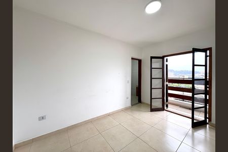 Casa para alugar com 170m², 3 quartos e 3 vagas Casa para alugar com 170m², 3 quartos e 3 vagasSuíte