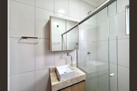 Casa para alugar com 170m², 3 quartos e 3 vagas Casa para alugar com 170m², 3 quartos e 3 vagasBanheiro