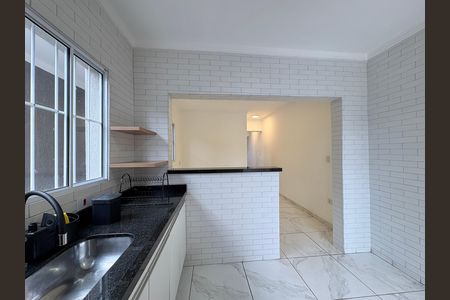Casa para alugar com 170m², 3 quartos e 3 vagas Casa para alugar com 170m², 3 quartos e 3 vagasCozinha