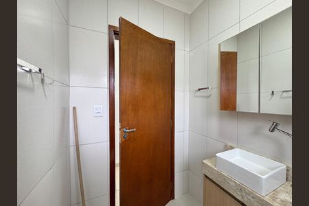 Casa para alugar com 170m², 3 quartos e 3 vagas Casa para alugar com 170m², 3 quartos e 3 vagasBanheiro