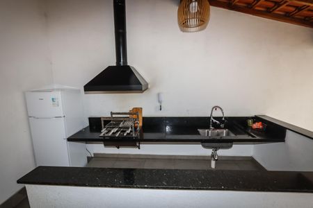 Apartamento para alugar com 38m², 1 quarto e 2 vagas Apartamento para alugar com 38m², 1 quarto e 2 vagasÁrea comum - Churrasqueira