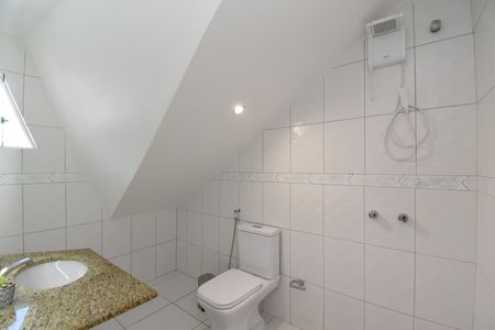 Casa à venda com 211m², 3 quartos e 3 vagasBanheiro do Ático