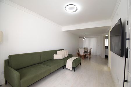 Casa à venda com 211m², 3 quartos e 3 vagasSala 