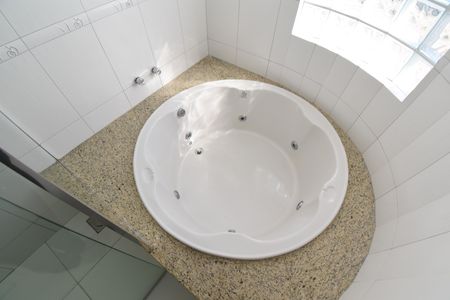 Casa à venda com 211m², 3 quartos e 3 vagasBanheiro da Suíte